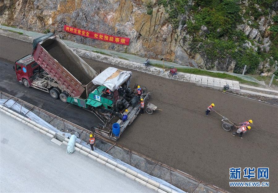 �����ã���3����Խ�߾�������������ٹ�·�������ͨ��