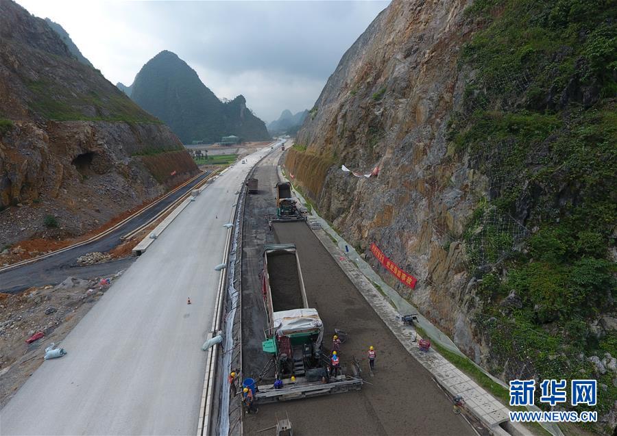 �����ã���5����Խ�߾�������������ٹ�·�������ͨ��