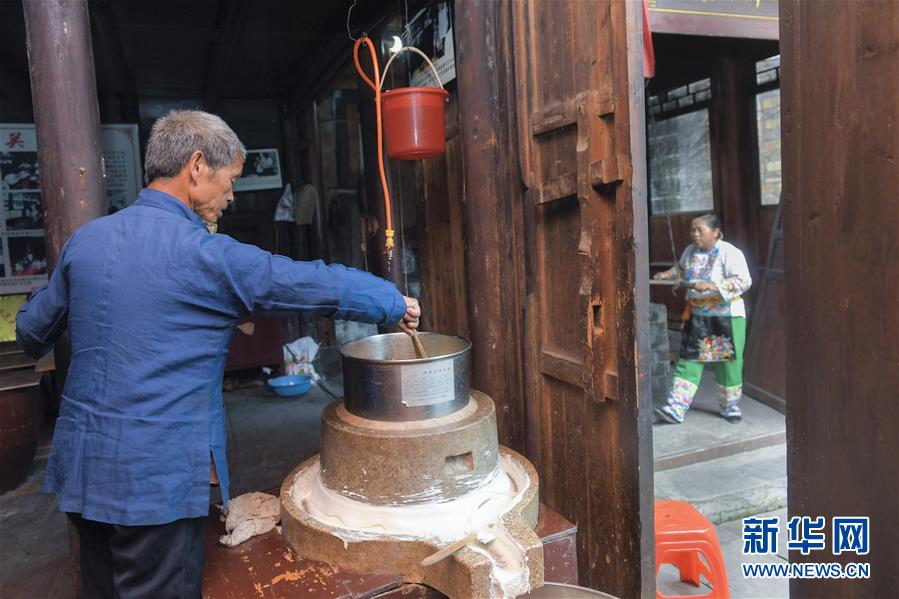 (图片故事)(6)石清香与坪朗村的致富之路