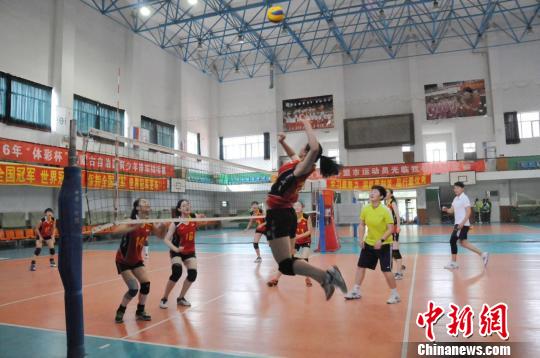 ����ͼ��ͼΪ�����ֳ�����ͷһ�й�ͼ