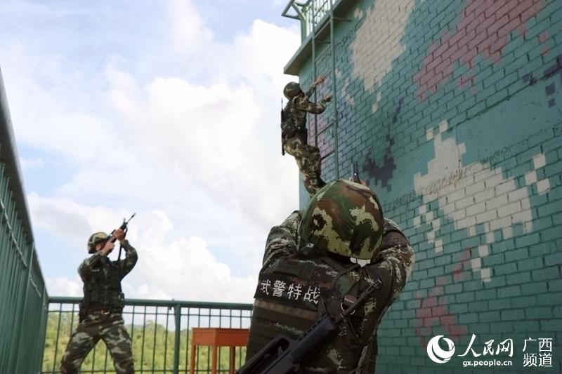 ��ս��Ա��ģ�ⷿ���п�չС��Эͬս��ѵ��