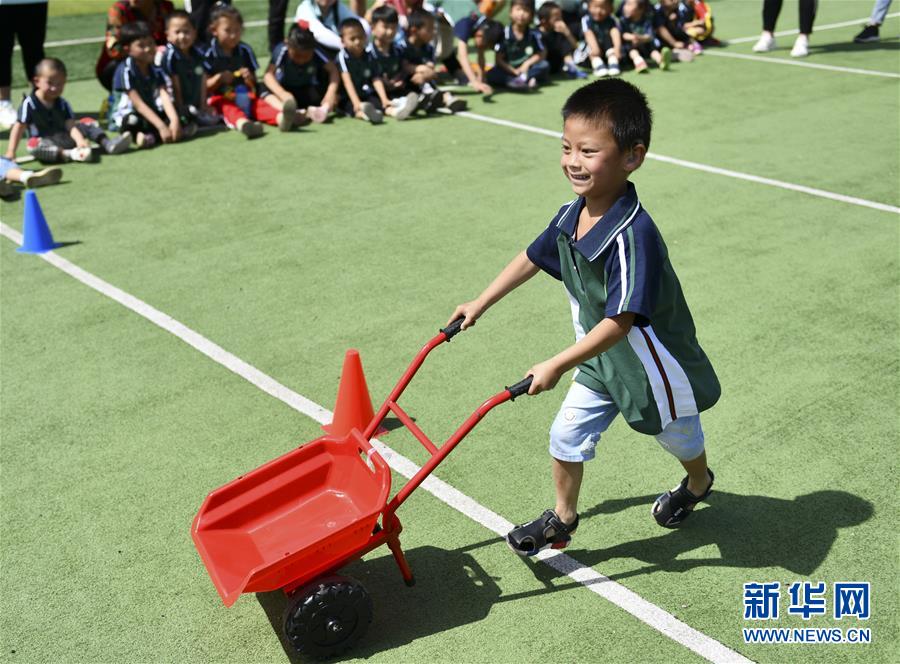 ����������2��ȫ���������˶�������ǰ��