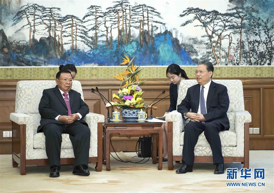 (时政)赵乐际会见老挝人民革命党中央总书记、国家主席本扬
