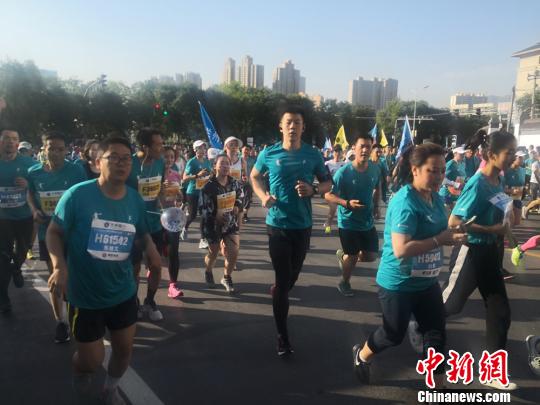 ��˫����������ǹ���������������������ݻƺ��Ļ�