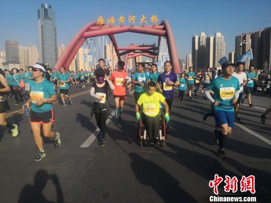 ����ѡ�ֱ����С��������� ��