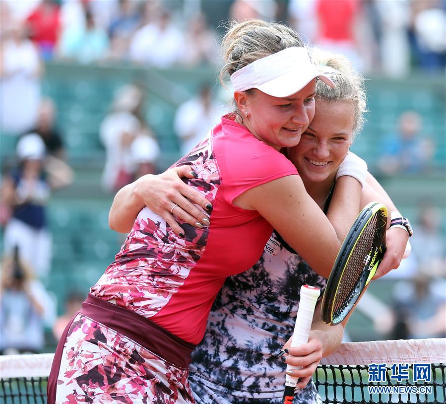 ����������4�����򡪡��������������/�����ǿ��޶��Ů˫�ھ�