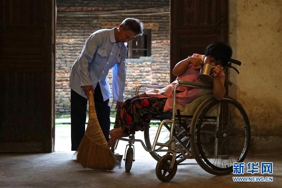 (图片故事)(9)父亲的守护