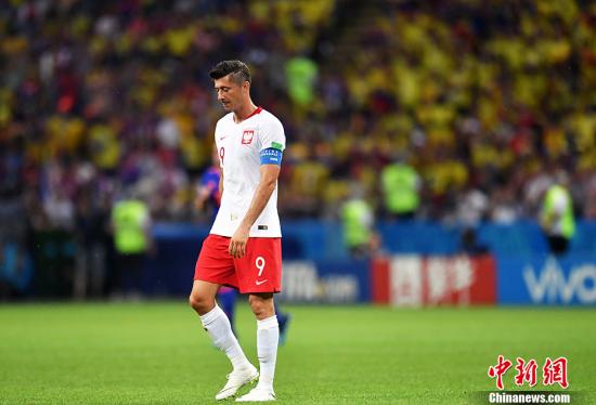 莱万格外失落。 <a target='_blank' href='http://www.chinanews.com/'>中新社</a>记者 田博川 摄