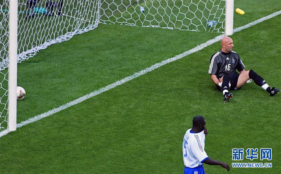 (世界杯·专题)(8)足球——四届世界杯,“魔咒”紧随卫冕冠军