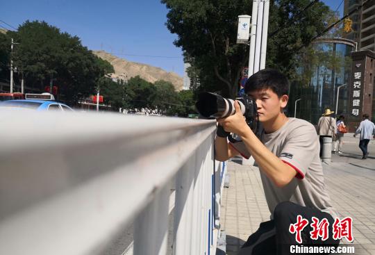 小伙3年走遍兰州:20万张照片“动态”记录城市变迁