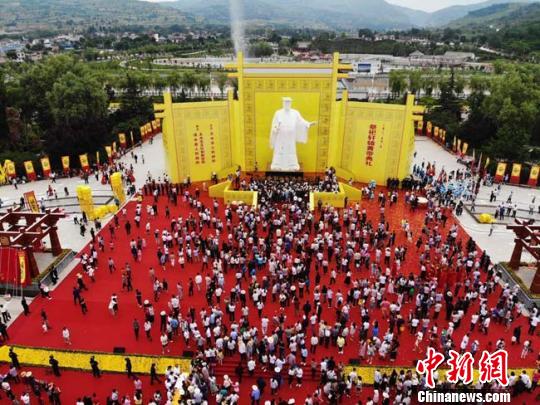 ͼΪ������ԯ�Ƶ۵����ֳ����������� ��