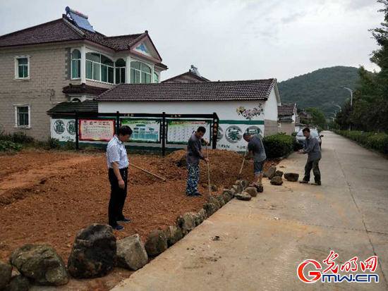 ������������ �촬�߽���ʱ����ƽ���м���ǡ�����λ���������ǵ����κ͵���