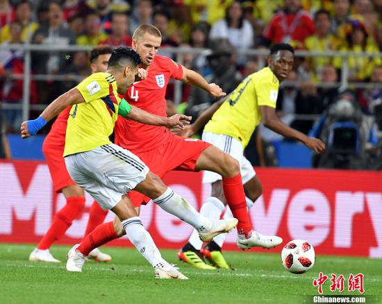 ʱ74賿2:00˹籭һ1/8Ī˹˹ʹ죬-ȵţճǰͷƽ120ӹ󣬵սӢ4:3սʤױǣܱȷ5:4սʤ֣õһŰǿƱ <a target='_blank' href='http://www.chinanews.com/'></a> ë 