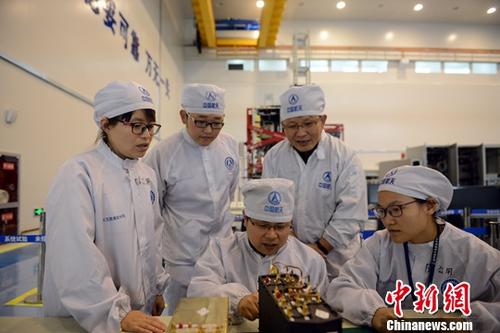 ͼΪ������(������1)ͬ�Ŷ��о���Ա�����Ʊ�������������Ч�غɹ��������ֽ�����<a target='_blank' href='http://www.chinanews.com/'>������</a>�� ���� ��