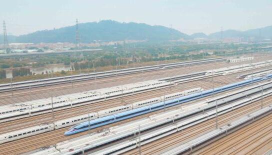 ̽�ظ����������ˡ�����70����ҵ���ڰ�ҹ���� Ϊ�źŻ���