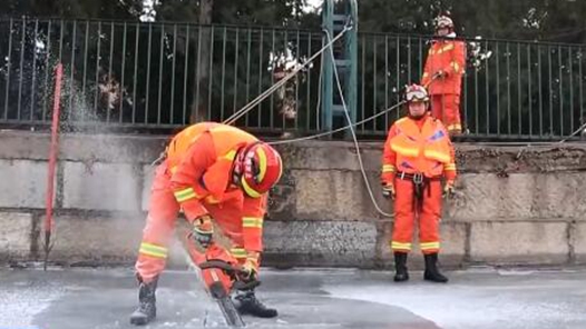 【新春走基层】驻守50年守护故宫的消防人