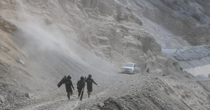 新春走基层｜三代解放桥 不变边疆情