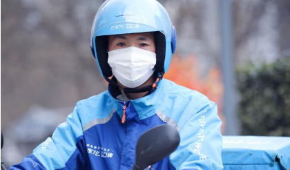 记者手记：“蓝骑士”的生活