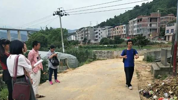 一个村“改头换面”背后的巾帼志愿者力量