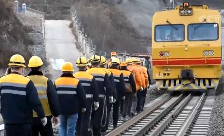 太行山上的“山门”守护队