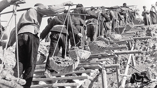 奋斗百年路 启航新征程：一路通百业兴