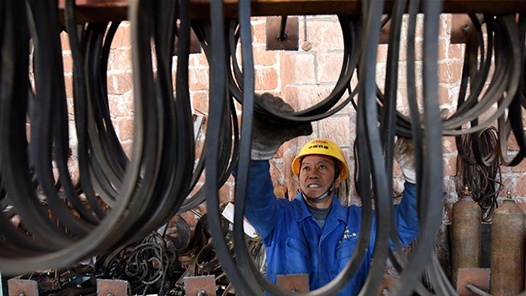 “产业工人队伍建设”首进黑龙江政府工作报告