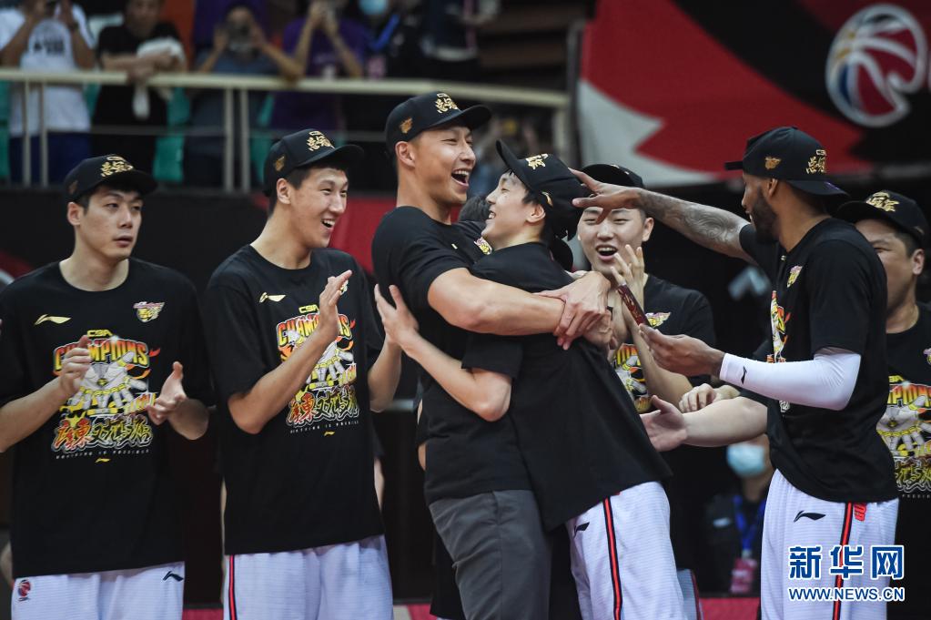 cba广东队十一冠之路