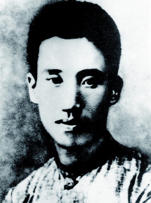 彭湃:焚田契闹革命的"农民运动大王"