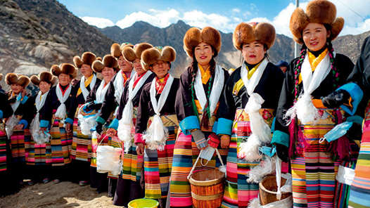 �t�� | 20����������ʷ�ķ�ˮ��--���ֺ�ƽ������ء�ʮ����Э�顷ǩ��ʼĩ