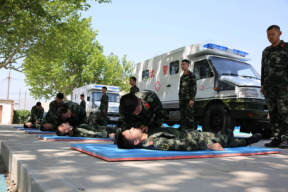 卫训实打实抓卫生员才能个顶个强