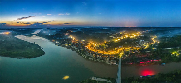 5���ӹų���ɽ��ˮ���羰���������ӹųǹ�ͼ