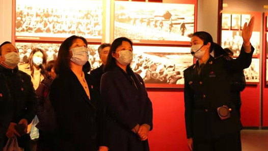 Զߡγܹ᣺úúɫԴ õʷѧϰ