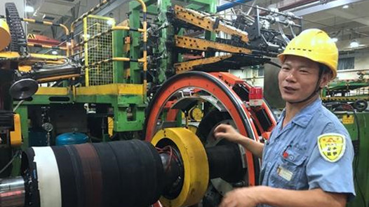 йΡƪ ԴѧС˫֤ǯʦ̺һ̨̨豸