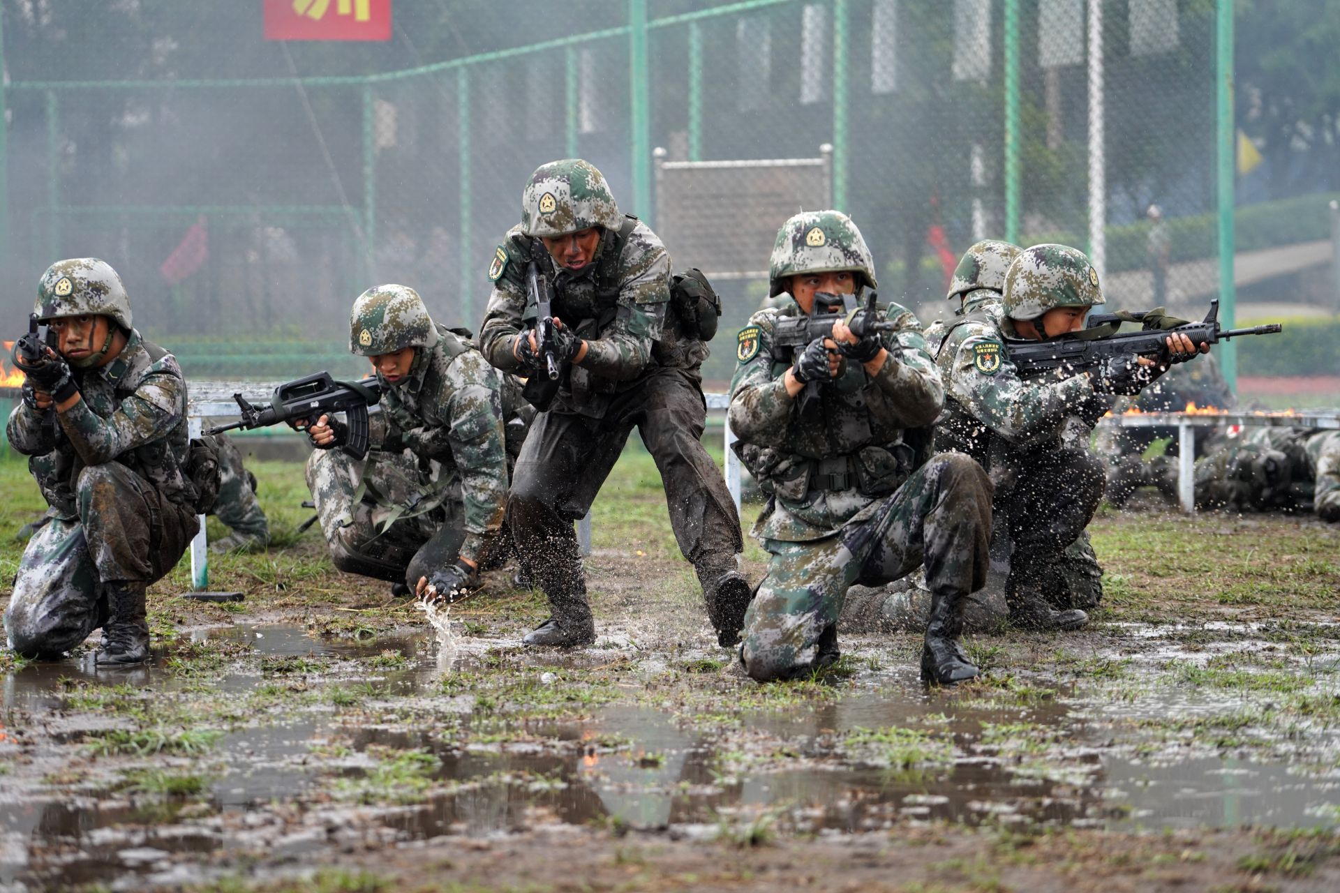 了官兵在特殊气候条件下的战斗意识和战斗作风,培养新战士连续作战