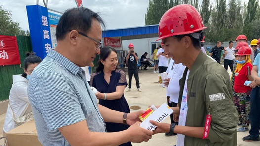 ����Ϊְ����ʵ�¡��������������׶����ٺ����ܹ����������¾��Ͷ�������������ο�ʻ