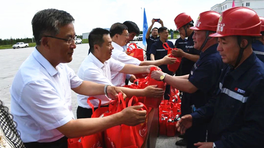 ����Ϊְ����ʵ�¡������������ױ������ܹ����������¾��Ͷ� ����������ο�ʻ