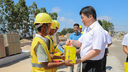 ����Ϊְ����ʵ�¡�������������Ȫ�����ܹ���ѡ��������͵�һ�߸�λ