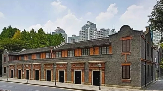 ܶ·  й˵ľϵɫѪ롰ĳС