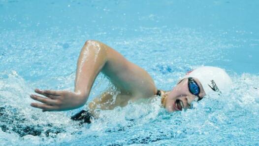 ������ۻ᡿��ӾŮ��400������Ӿ������������ͭ �������޼�¼ 