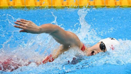 ������ۻ᡿��ӾŮ��200������Ӿ���� �й�ѡ����u��õ�����