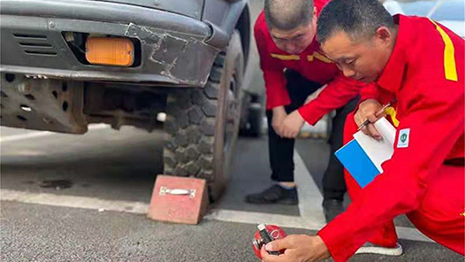 �����¾�װ����װ��������̽·�ϵġ��ӳ��桱����