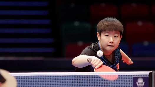 ������ۻ᡿��ӱɯսʤ�������� ƹ����Ů����ǰ�������Ǿ�