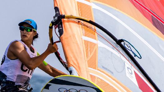 ������ۻ᡿��20��¬����񷫴�Ů�ӷ���RS:X������