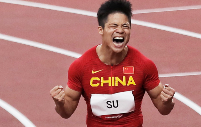 ������ۻ᡿վ�������ߵ���һ�̣������Ѿ�Ӯ�ˣ�9.98�룡�ձ����ڶ������˻����Ӱ��׾����л��6��