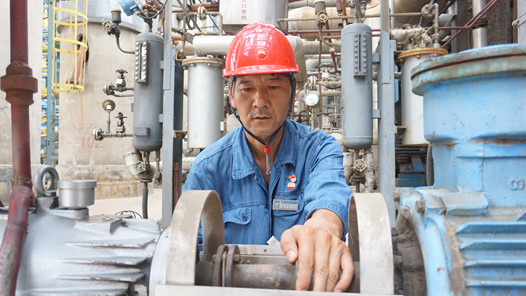 �����¾�װ����װ��������һ���ϱ��İ���֮��