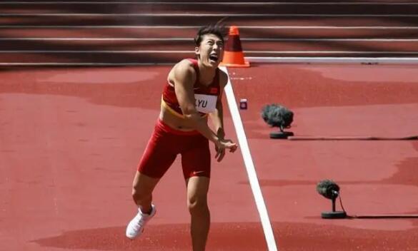 ������ۻ᡿Ů�ӱ�ǹ�ʸ��� ��������ʫӱ��������