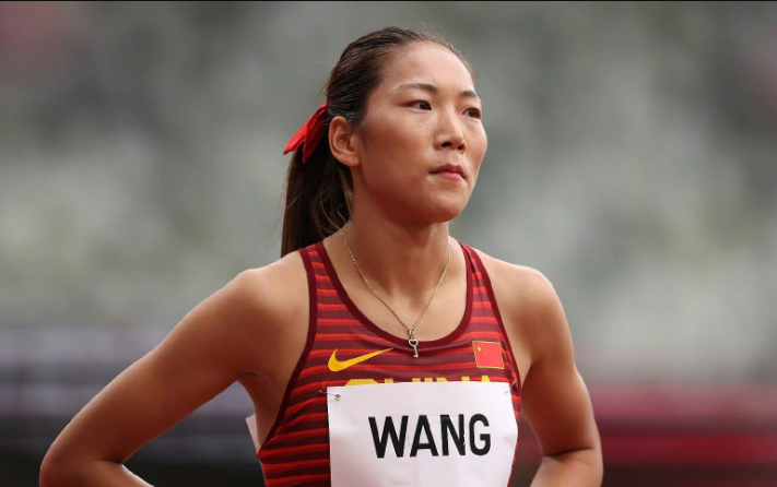 ������ۻ᡿��������Ů��800�׵�����