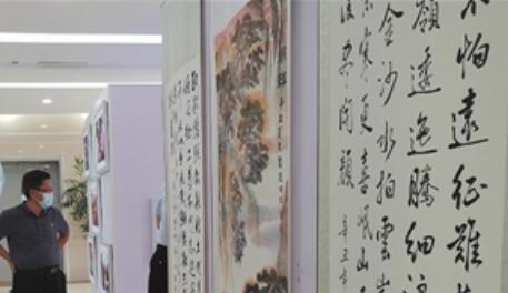 ����ٰ조������ �������ࡱ�黭��Ӱչ