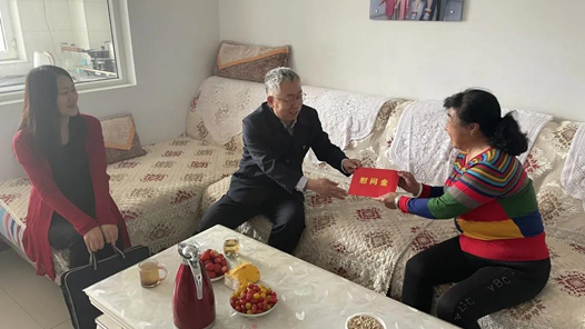 ���ͺ������ܹ����߷�ο���Ͷ�ģ��