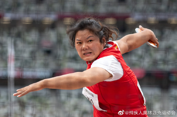 女子铁饼f64级决赛:姚娟,杨月分别夺得金,银牌